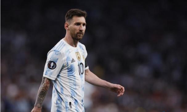 孙怡的黄色旗袍, 这感觉如何?